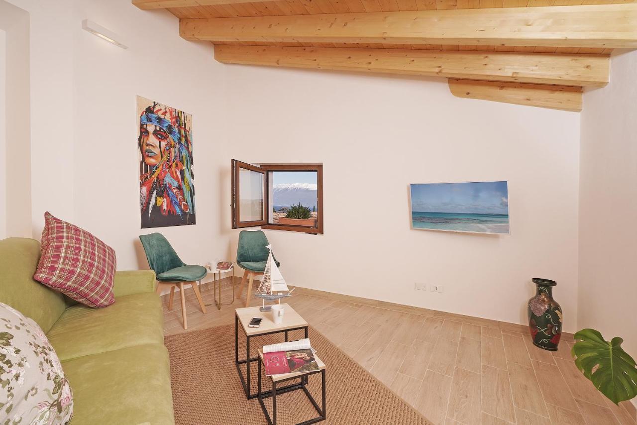 Apartments Villa Bougainville Сан Феличе дел Бенако Екстериор снимка